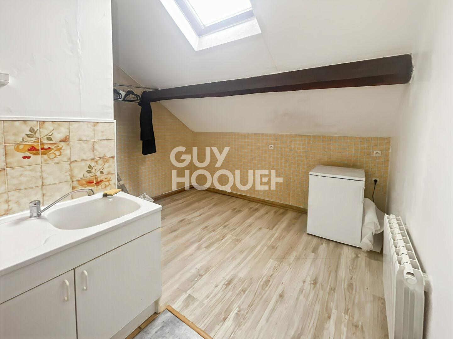 Appartement T1 à louer au dernier étage à Fontenay Trésigny