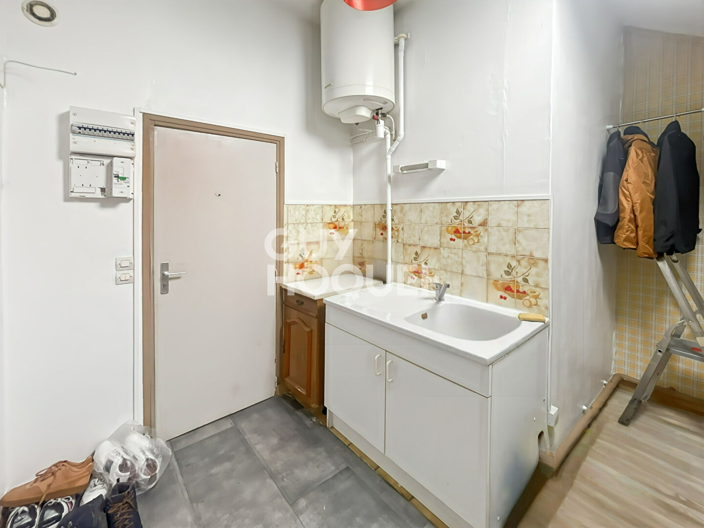 Appartement T1 à louer au dernier étage à Fontenay Trésigny