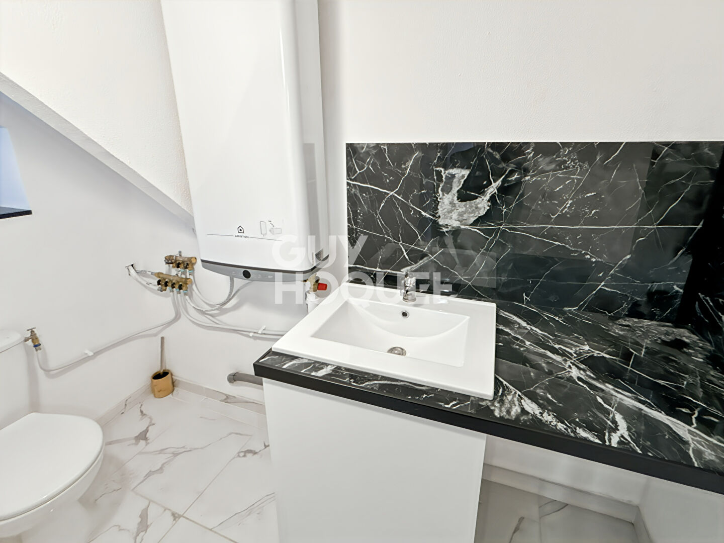 Local commercial à vendre à Fontenay Trésigny