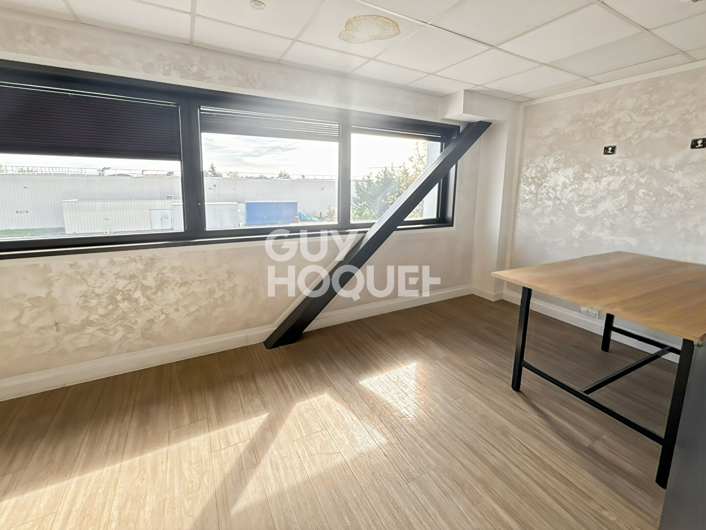 Entrepôt / Local industriel à louer à Fontenay Trésigny