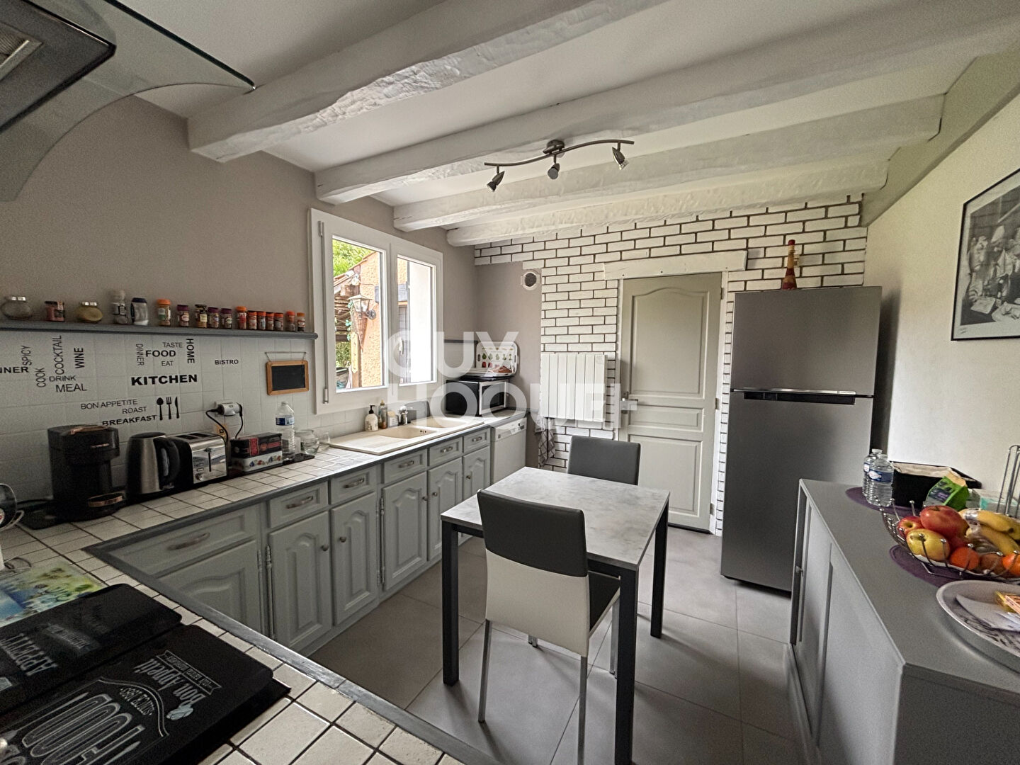 OZOUER LE VOULGIS. MAISON FAMILIALE.