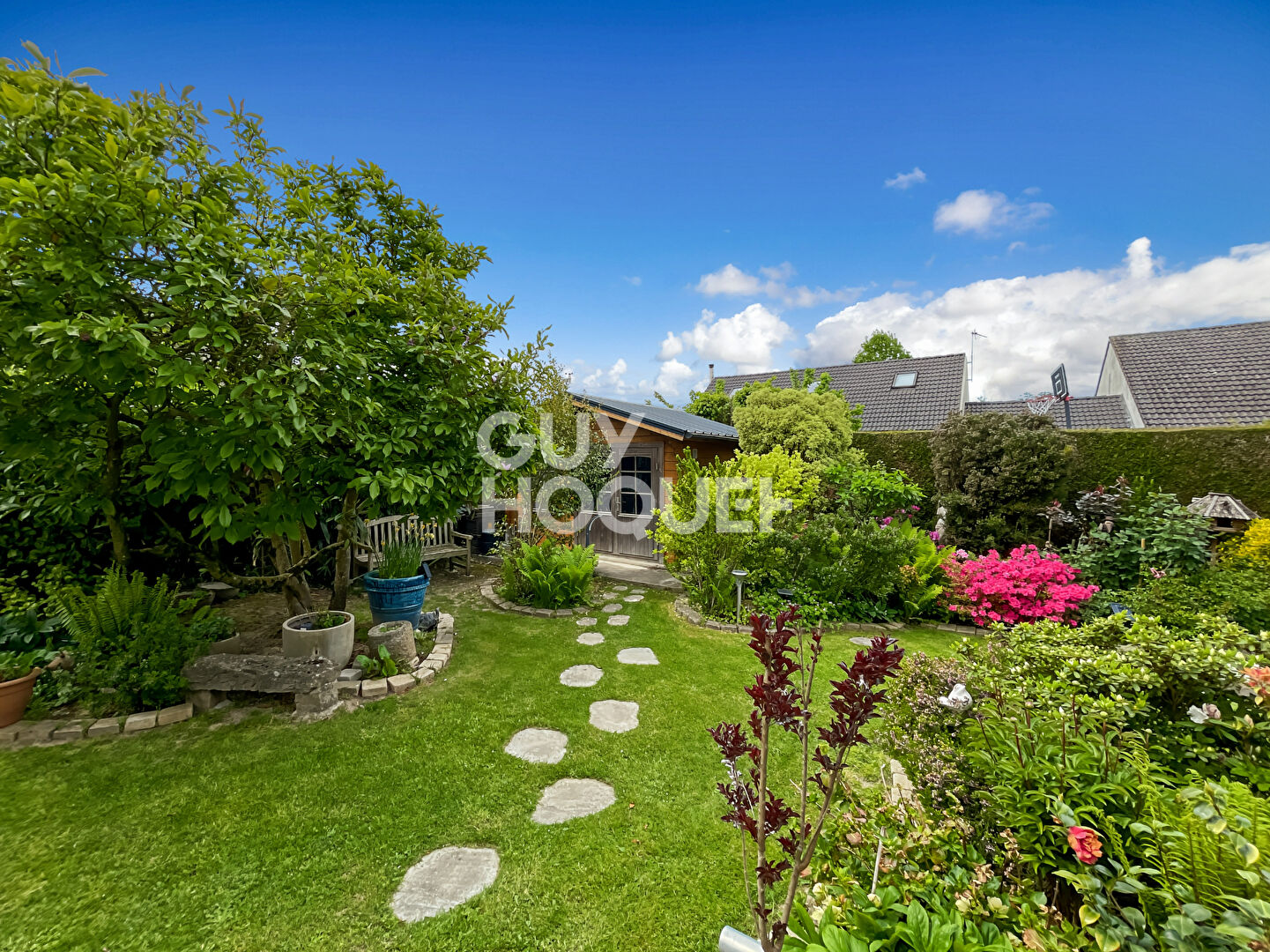 Maison atypique de standing à vendre à Fontenay-Trésigny ? 188 m² sur terrain de 576 m²