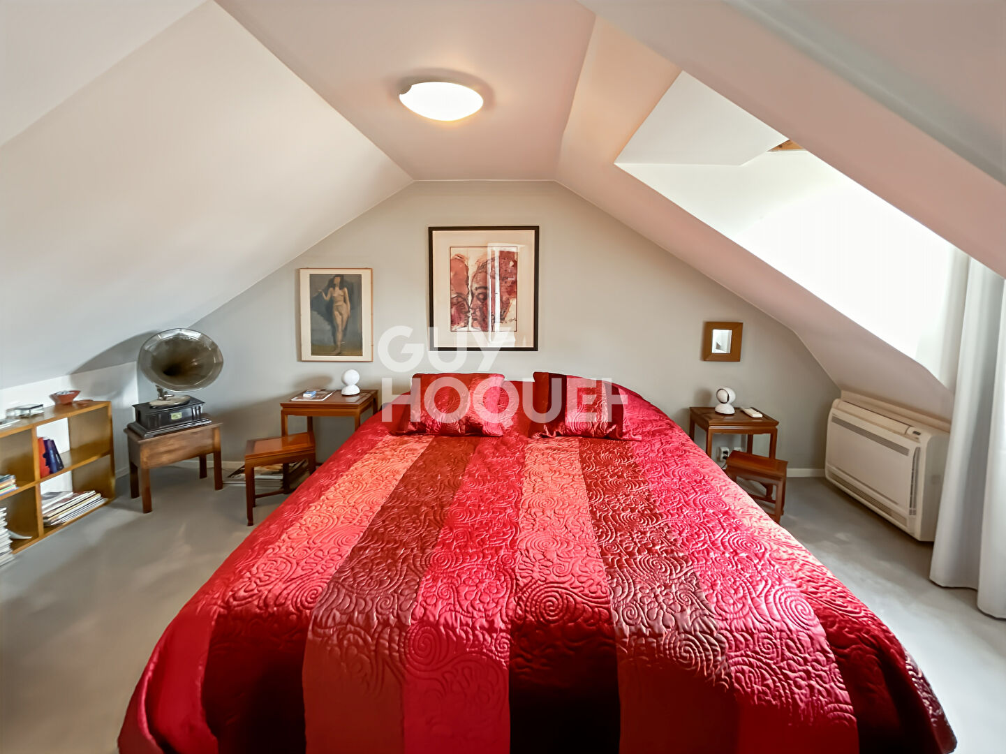 Maison atypique de standing à vendre à Fontenay-Trésigny ? 188 m² sur terrain de 576 m²