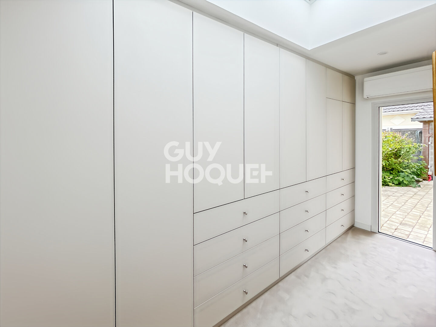 Maison atypique de standing à vendre à Fontenay-Trésigny ? 188 m² sur terrain de 576 m²