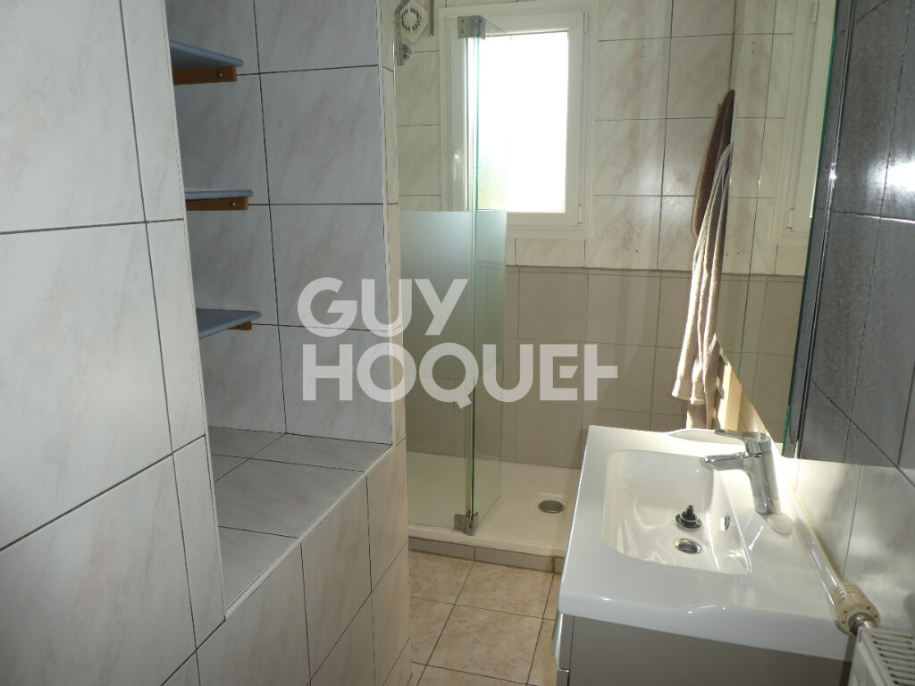 Maison 4 pièces à louer à Marles-en-Brie avec garage et grande terrasse