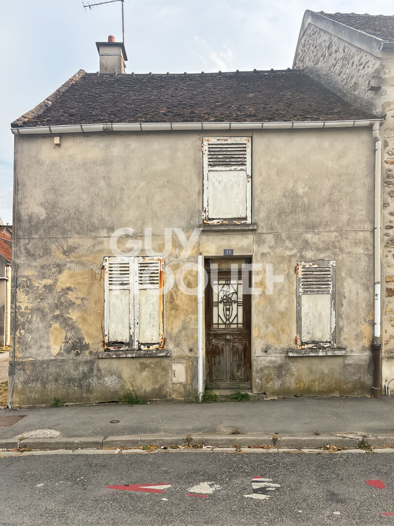 Maison à vendre à Marles-en-Brie - 2 pièces, 34 m² avec grenier aménageable