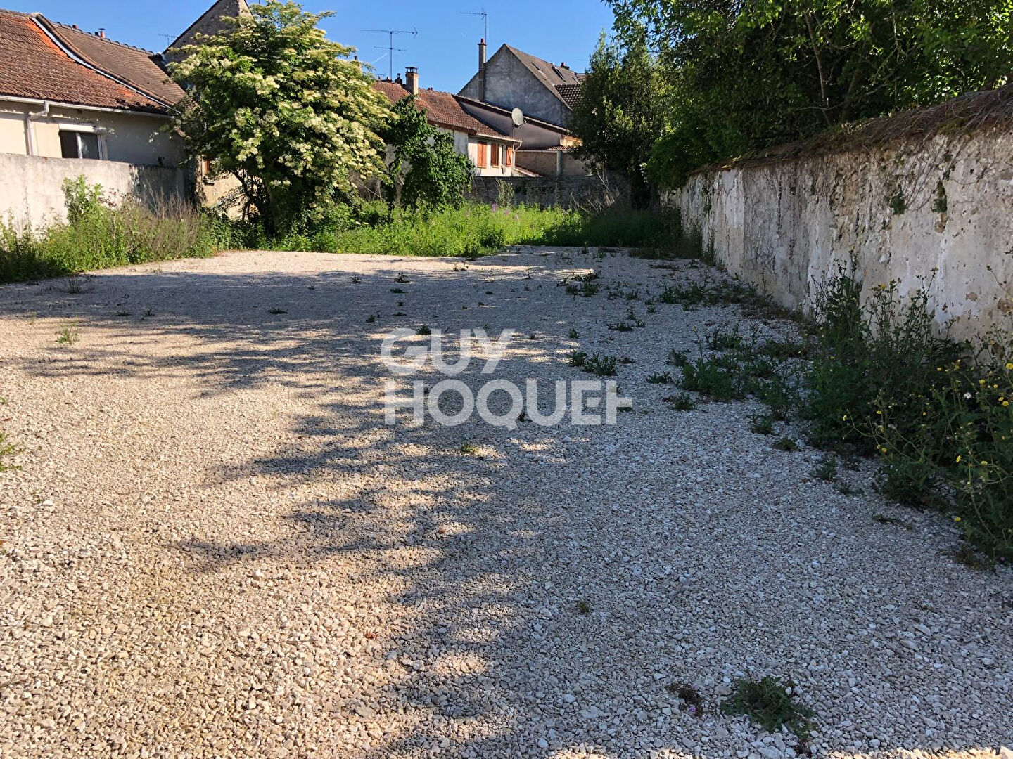 À vendre à TOURNAN, maison 228 m².