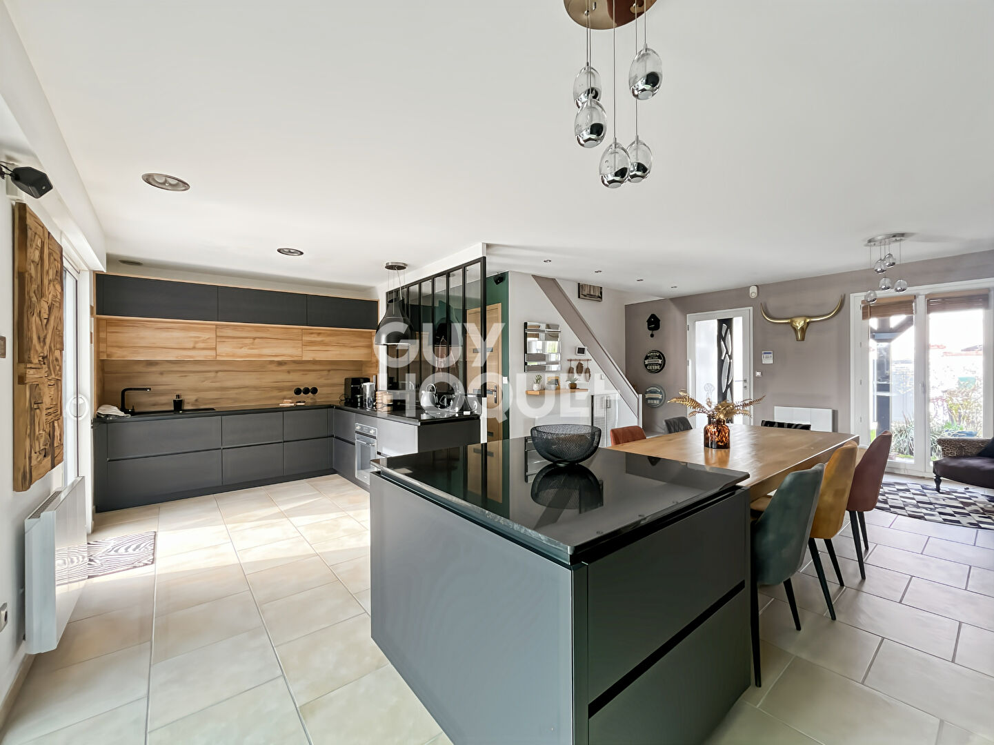 Maison à vendre à Pontault-Combault - 6 pièces, 4 chambres