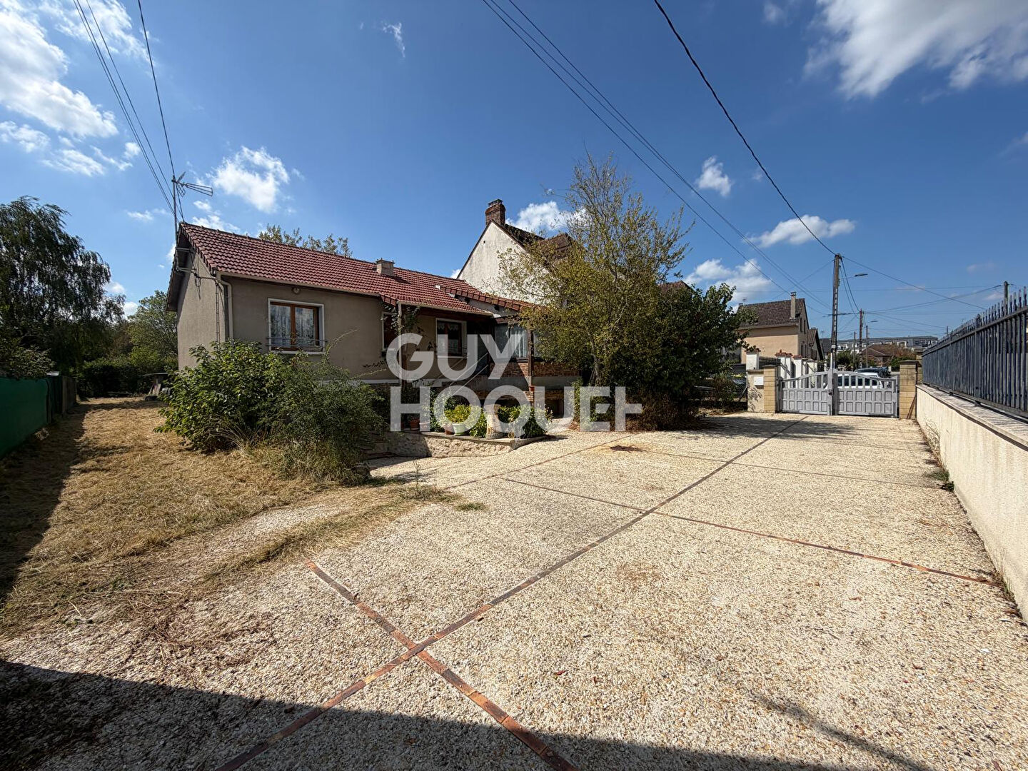 GRETZ ARMAINVILLIERS. Maison individuelle avec grand terrain.