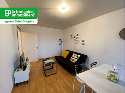 T2 MEUBLE à proximité immédiate bus