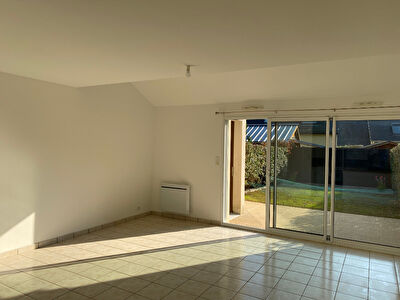 Maison T4   86 m2 à louer, Bruz, non meublé