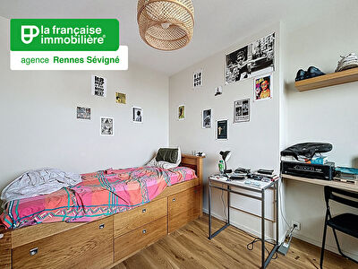 Location appartement studio à louer – rue de Fougères