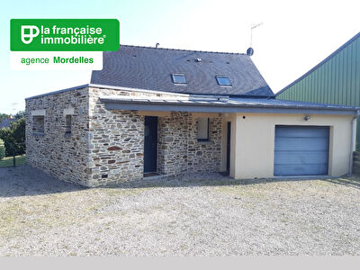 Belle maison contemporaine T6 de caractère à louer d’environ 130m², à St Senoux, non meublé