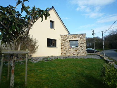 Belle maison contemporaine T6 de caractère à louer d’environ 130m², à St Senoux, non meublé