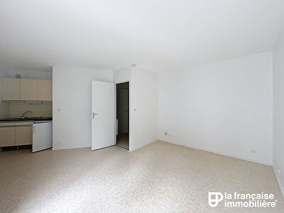 Appartement Type Studio à louer – Entièrement rénové – Non meublé – 24.80m² – Rénové – Quartier Pontchaillou – Rennes