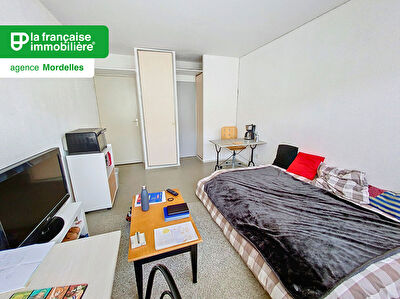 Appartement Studio à louer, Bruz, non meublé