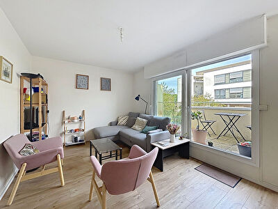 3 pièces – à vendre – vendu loué – terrasse – garage – quartier Cleunay