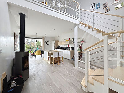 Maison à vendre  – 136m² habitables et 165m² au sol –  Rennes quartier Cleunay