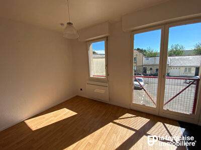 Appartement Type Studio à louer – Non meublé – Stationnement – Centre ville – Vélodrome – Rennes