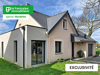 A VENDRE- Maison 154 m² Mordelles proche Rennes – Pièce de vie 63 m² – Jardin garage