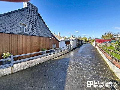 Maison plein centre de Montfort