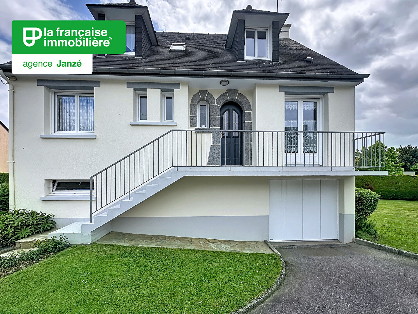 MAISON SUR SOUS SOL – 4 CHAMBRES ET UN BUREAU - LFI-JAN-LFI-CHATEAU-10003