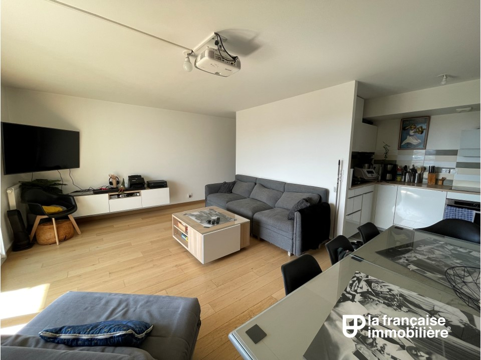 VENDU PAR L’AGENCE EN EXCLUSIVITÉ ! Appartement Rennes 5 pièces en duplex, Avenue Sergent Maginot, 96.52 m² carrez et 103.19 m²,  balcon exposé Sud, place de parking en sous-sol et cellier - LFI-CENTRE-A-10715