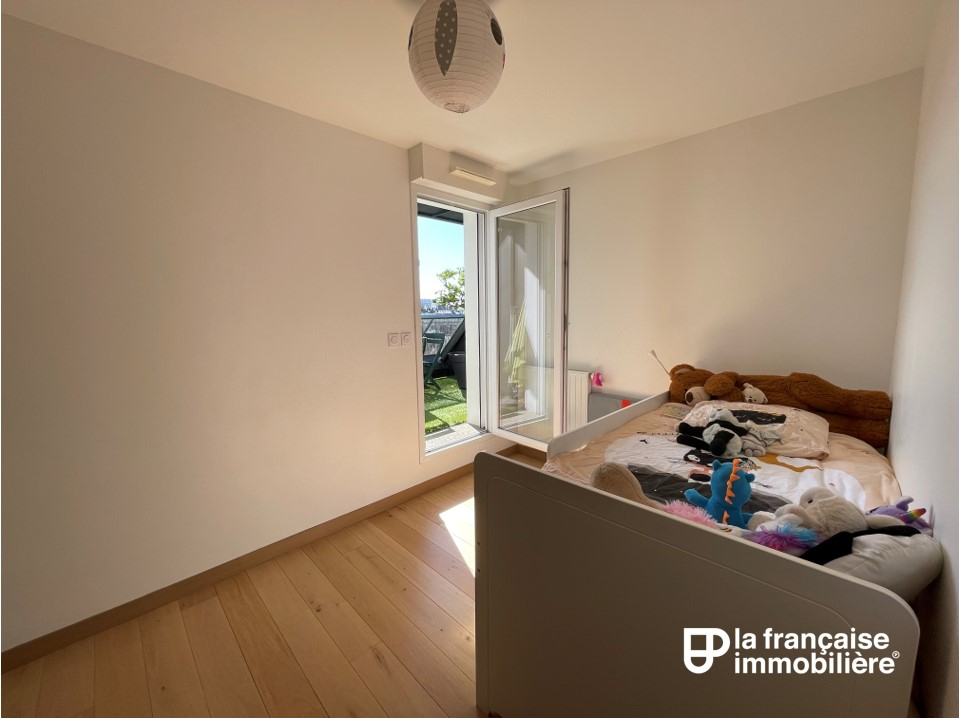 VENDU PAR L’AGENCE EN EXCLUSIVITÉ ! Appartement Rennes 5 pièces en duplex, Avenue Sergent Maginot, 96.52 m² carrez et 103.19 m²,  balcon exposé Sud, place de parking en sous-sol et cellier - LFI-CENTRE-A-10715
