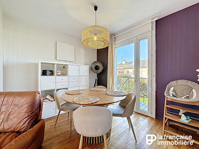 Maison – 5 pièces à vendre – Proche centre bourg – 7 min de Rennes – Vezin le Coquet