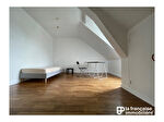 VENDU PAR L’AGENCE ! Appartement Rennes Centre-ville, Chézy-Dinan – 2 pièces situé en dernier étage, de 43.05 m²  carrez et de 55.29m² en utiles – Rue de Dinan - LFI-CENTRE-B-11763
