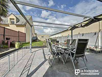 Maison de ville rénovée de 129 m² habitables – Proche centre-ville
