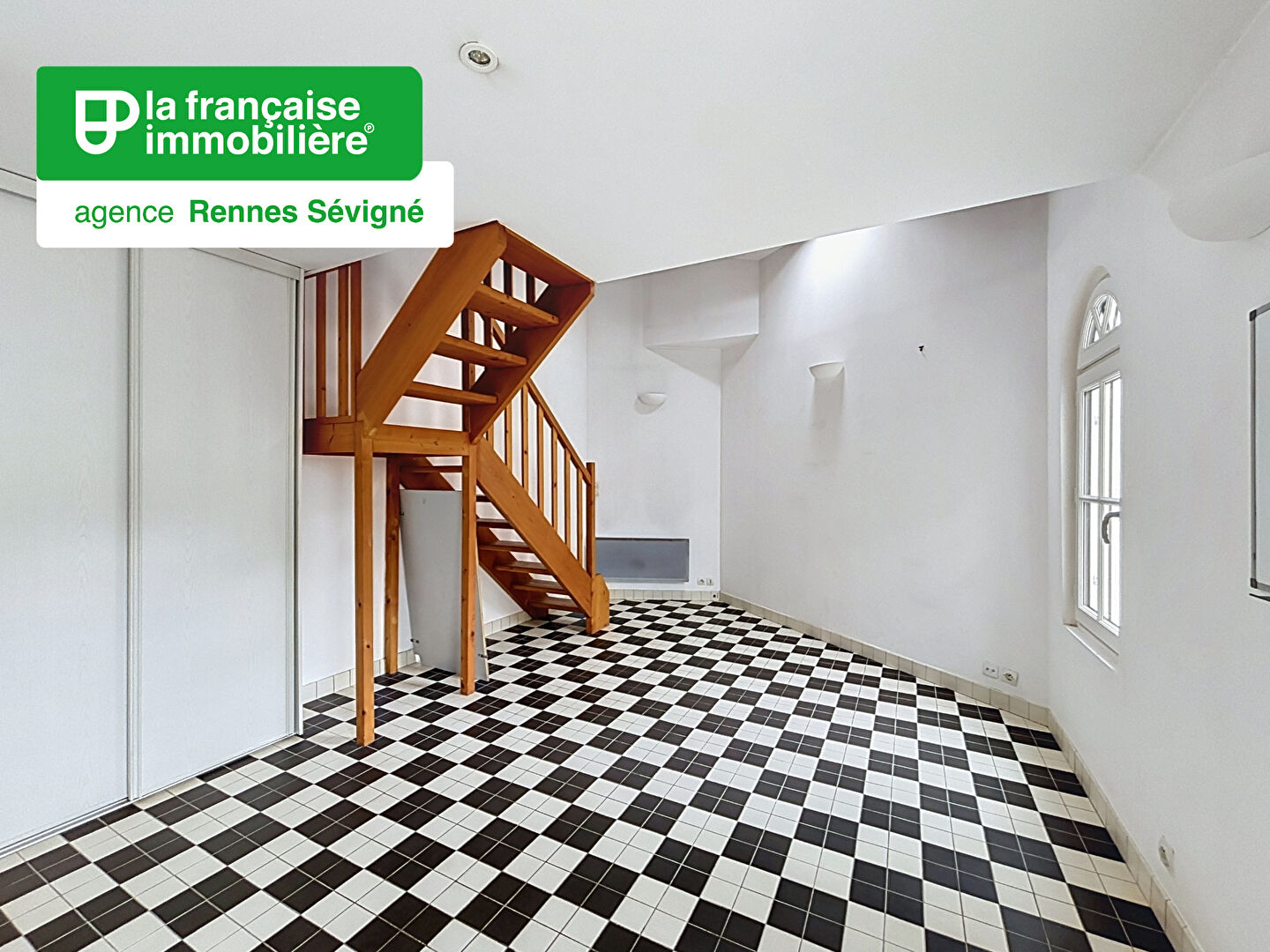 Maisonnette avec mezzanine 21.61 m2 – rue de Paris - LFI-SEVIGNE-14094