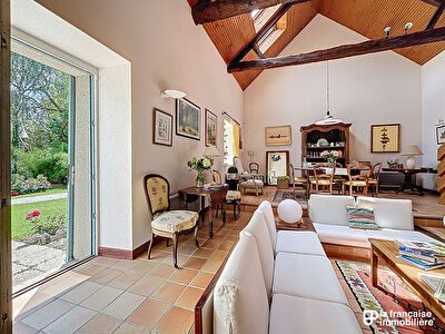 Corps de Ferme à Noyal-Chatillon – 180 m² – Dépendances – Terrain de plus de 4000 m² – 10 min de Rennes