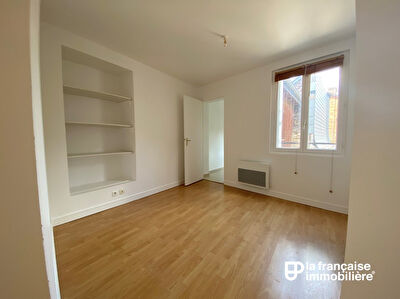 Appartement T3 bis à louer – Montfort sur Meu – LOYER 860.00