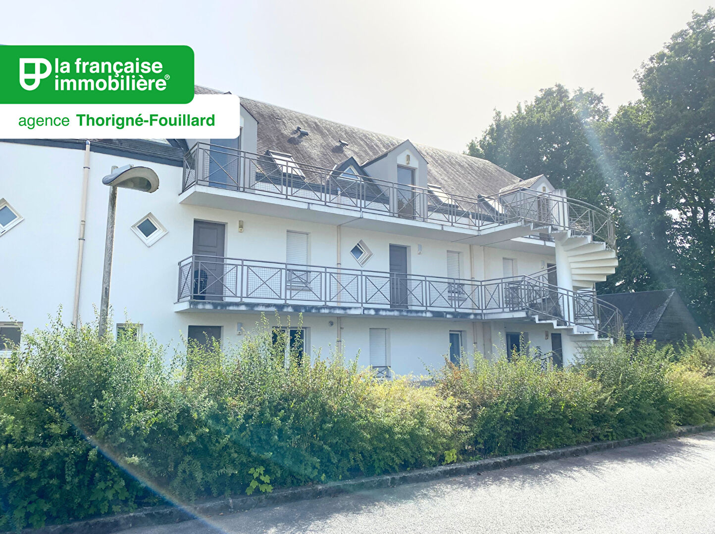 Dans une agréable petite copropriété - LFI-THO-14761