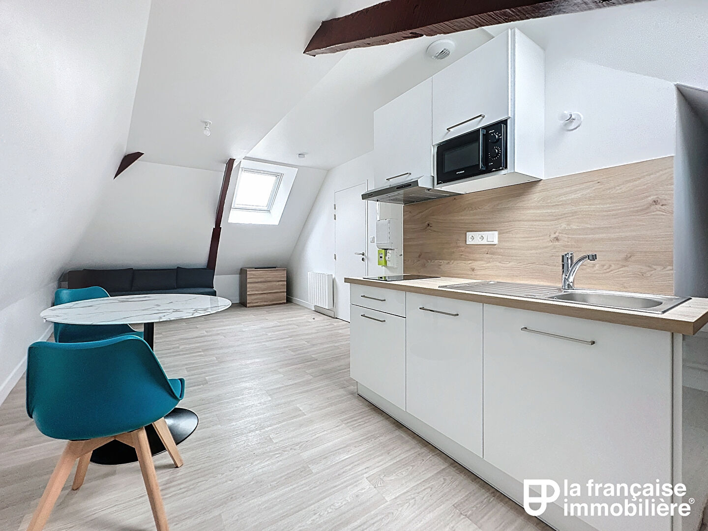 STUDIO – RENOVE – LA GUERCHE DE BRETAGNE - LFI-JAN-15473-A