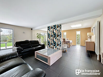 Maison- Chateaugiron – 4 chambres- beau terrain- Impasse