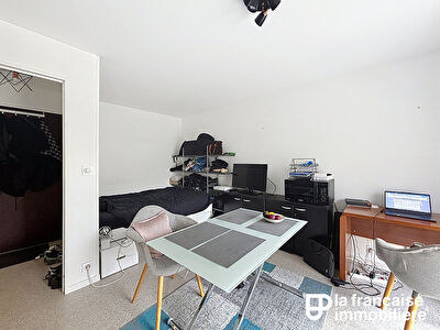 Appartement Type Studio à louer – Meublé – 23.05m² – Centre Ville – Balcon – Rennes – Secteur Saint-Hélier