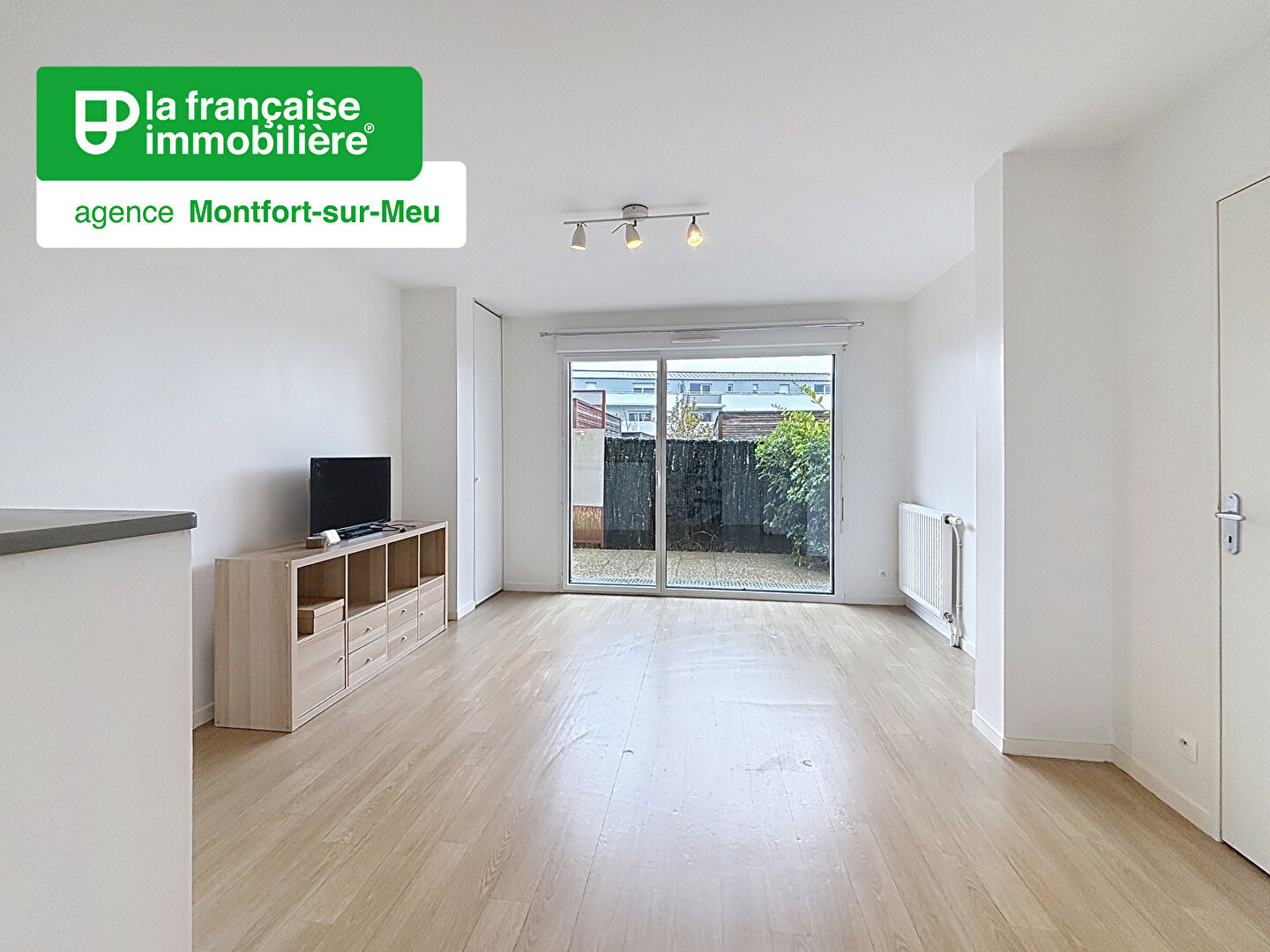 Appartement T2 – Montfort Sur Meu – Loyer 555 + 40 de charges - LFI-MONT-M-16876