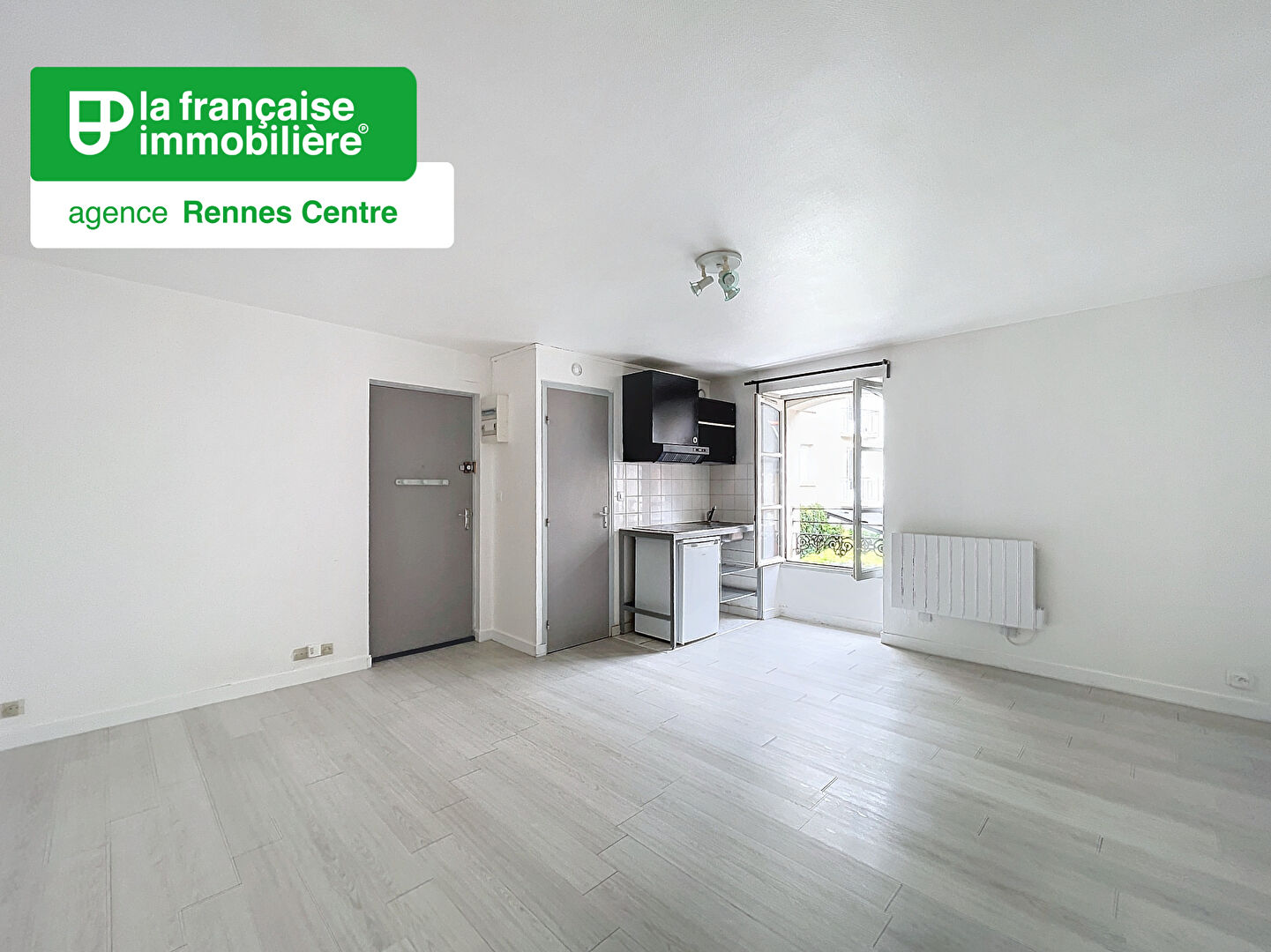 Appartement Type studio à louer – Meublé – Rennes – Centre-ville – Quartier Saint-Hélier – 1 pièce 22.95 m² et 23.42 m² au sol – Cave - LFI-CENTRE-C-1625
