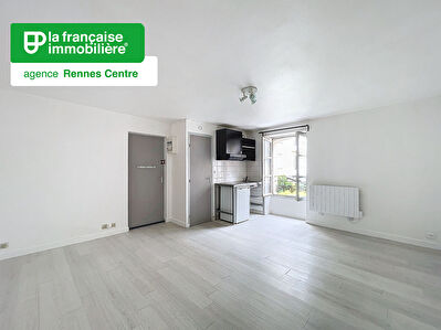 Appartement Type studio à louer – Meublé – Rennes – Centre-ville – Quartier Saint-Hélier – 1 pièce 22.95 m² et 23.42 m² au sol – Cave