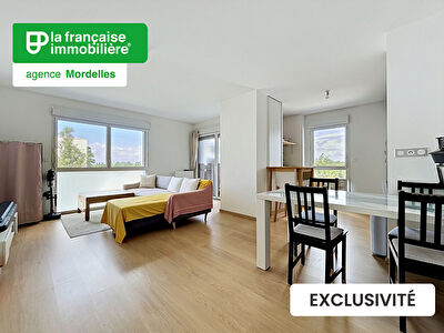 A VENDRE -BRUZ -T3 RÉCENT AVEC TERRASSE, ASCENSEUR ET PARKING
