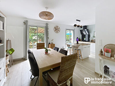 Maison – 5 pièces  – Châteaugiron – 4 chambres – Jardin – sous-sol – lumineuse
