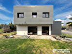 Maison contemporaine de 121 m² avec 5 chambres, garage et terrain. - LFI-MBRE-19127-M
