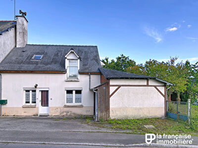 Maison- Châteaugiron – Proche centre -ville – potentiel –  beau terrain
