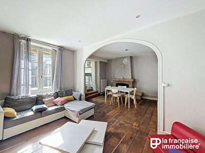 Appartement Rennes – Centre historique – Rue du Chapitre – 3 pièces – 69.74.5 m² carrez – 2 Chambres – Cave