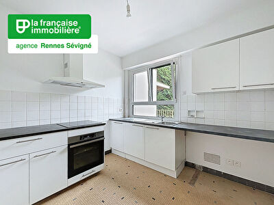 Appartement T3 à louer – rue de Fougères