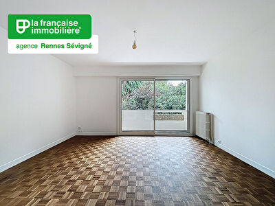 Appartement T3 à louer – rue de Fougères