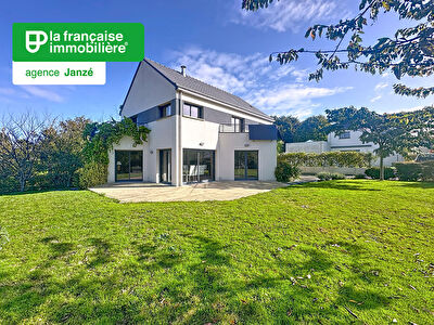 Maison en impasse de Janzé – belles prestations