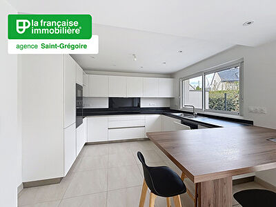 Maison Saint Gregoire peu énergivore T6/7 avec beaux volumes